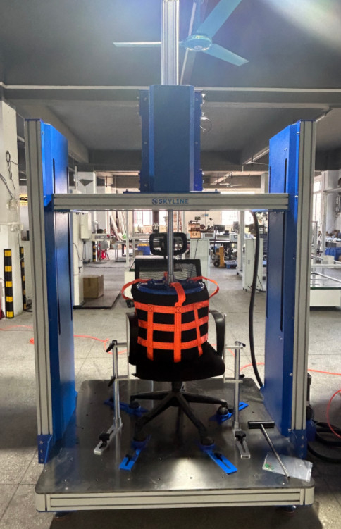 Máquina de ensaio de impacto de cadeira de escritório de queda Teste de durabilidade de impacto do assento Teste de impacto de queda para assento de cadeira de plástico