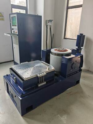 Bom preço ISTA ASTM D4169 Tester de vibração aleatória com 2200 kgf Força máxima 1-2600 Hz Frequência e 800 kg de carga útil on-line